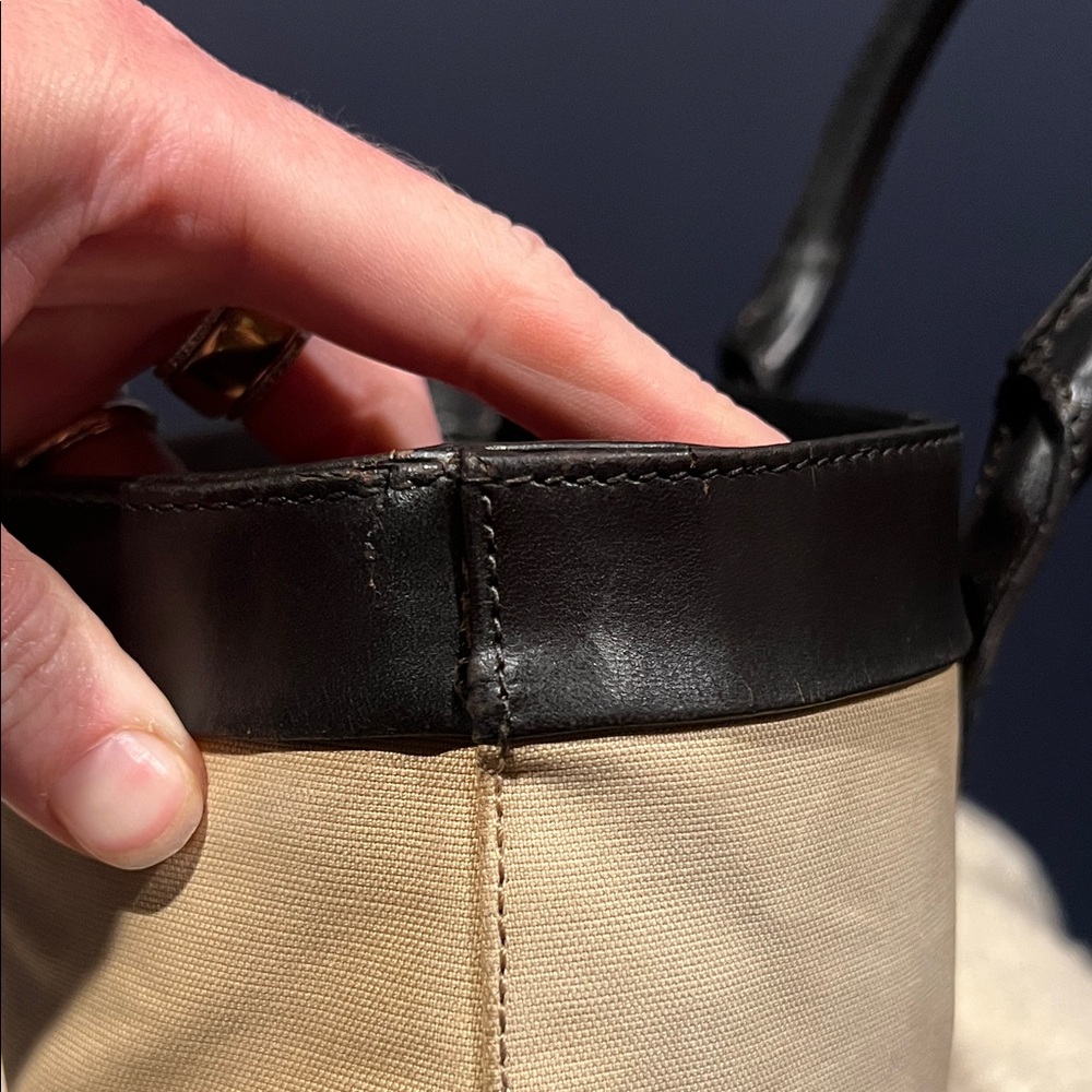 Authentic Vintage Gucci Sherry Line Canvas Tan Tote with Black leather Accents - Picture 13 of 15